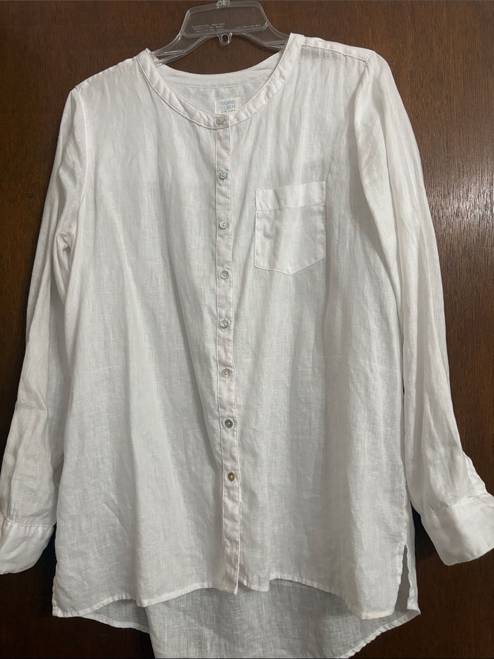Ladied White Long-Sleeve Linen Button-Up Shirt